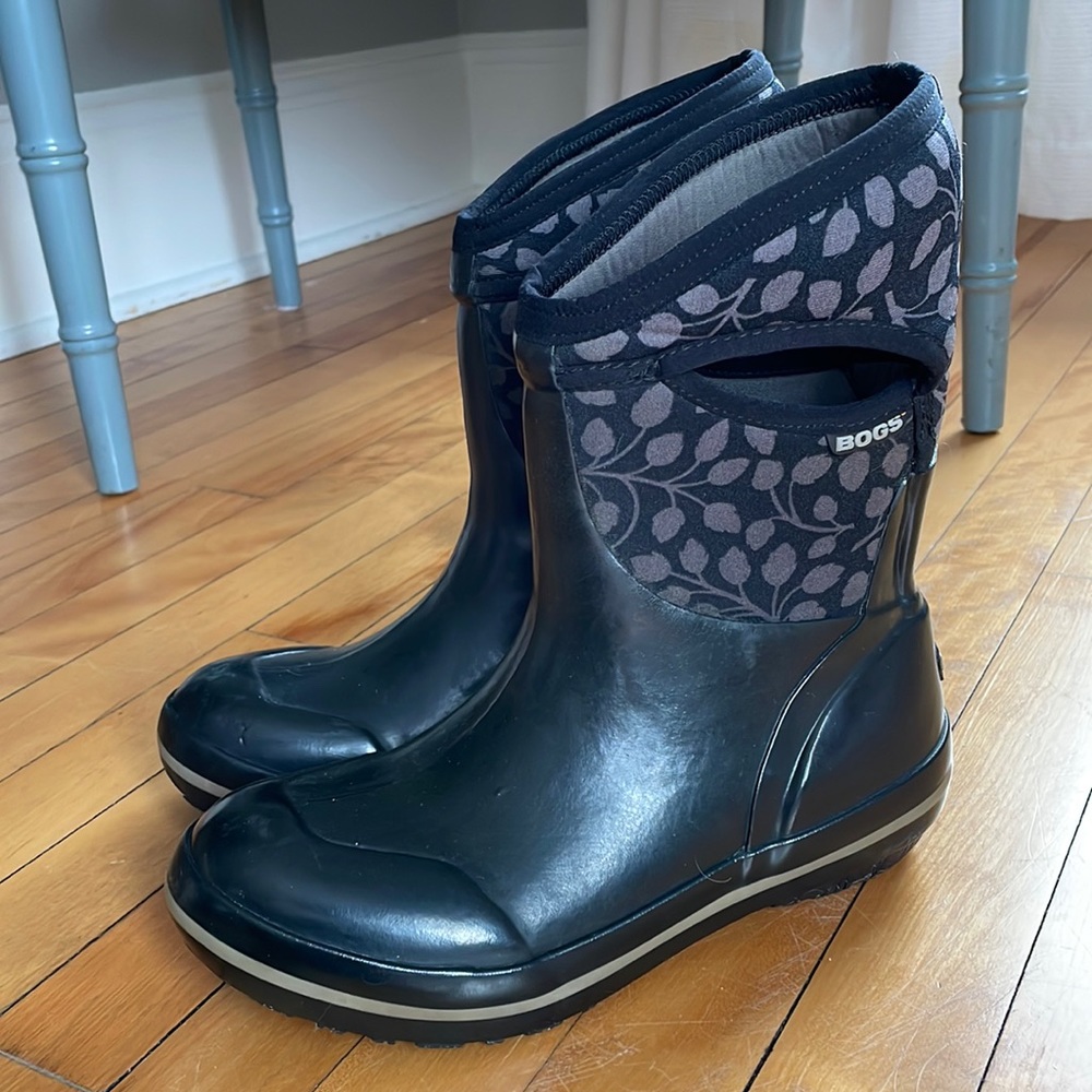 Bogs Short Winter Rubber Pull On Snow Boots